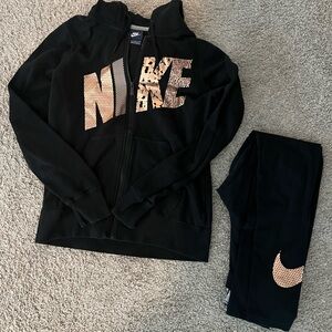 Nike women’s set